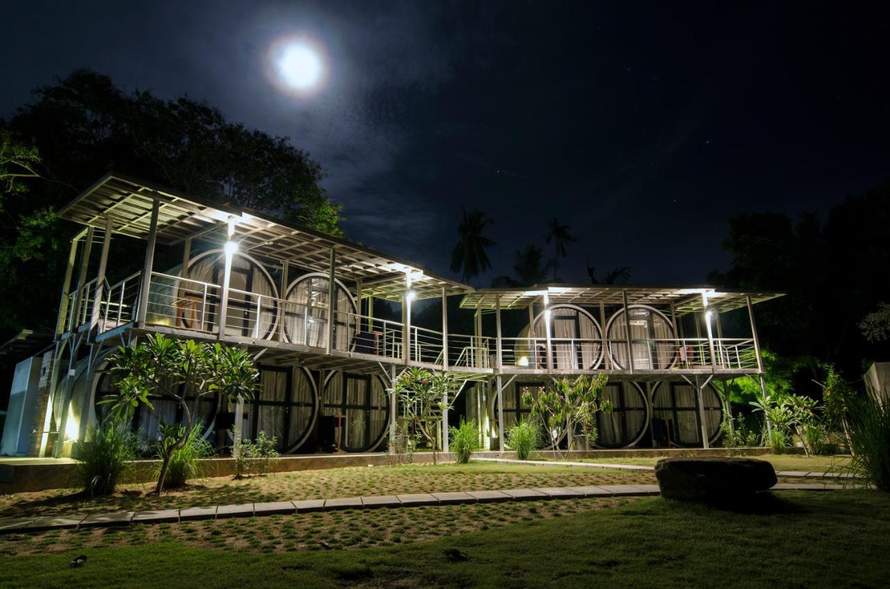 Отель Go Deeper Tioman Экстерьер фото